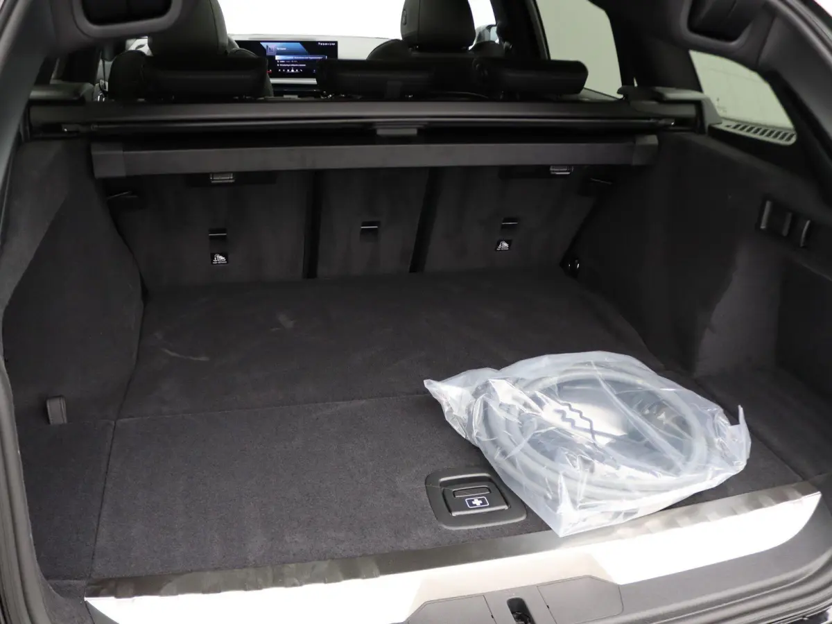 330e | M Sportpakket Pro | Comfort Pack | Innovation Pack