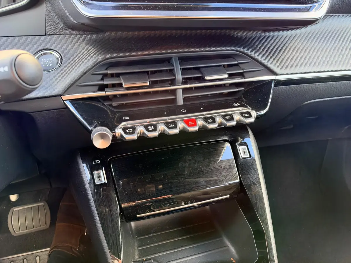 1.2 Hybrid 145 Allure | Navigatie | Adaptieve Cruise Control | Camera | Apple Carplay/Android Auto