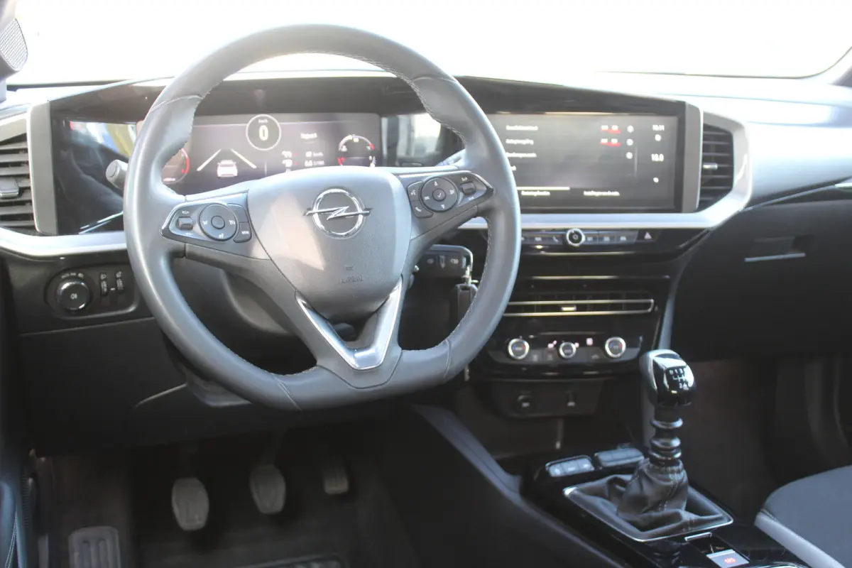 1.2 GS Line l Cruise control l Lane assist l PDC achter l Camera l Navigaie l Apple carplay/ Android auto