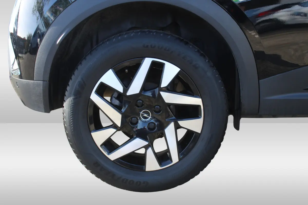 1.2 GS Line l Cruise control l Lane assist l PDC achter l Camera l Navigaie l Apple carplay/ Android auto