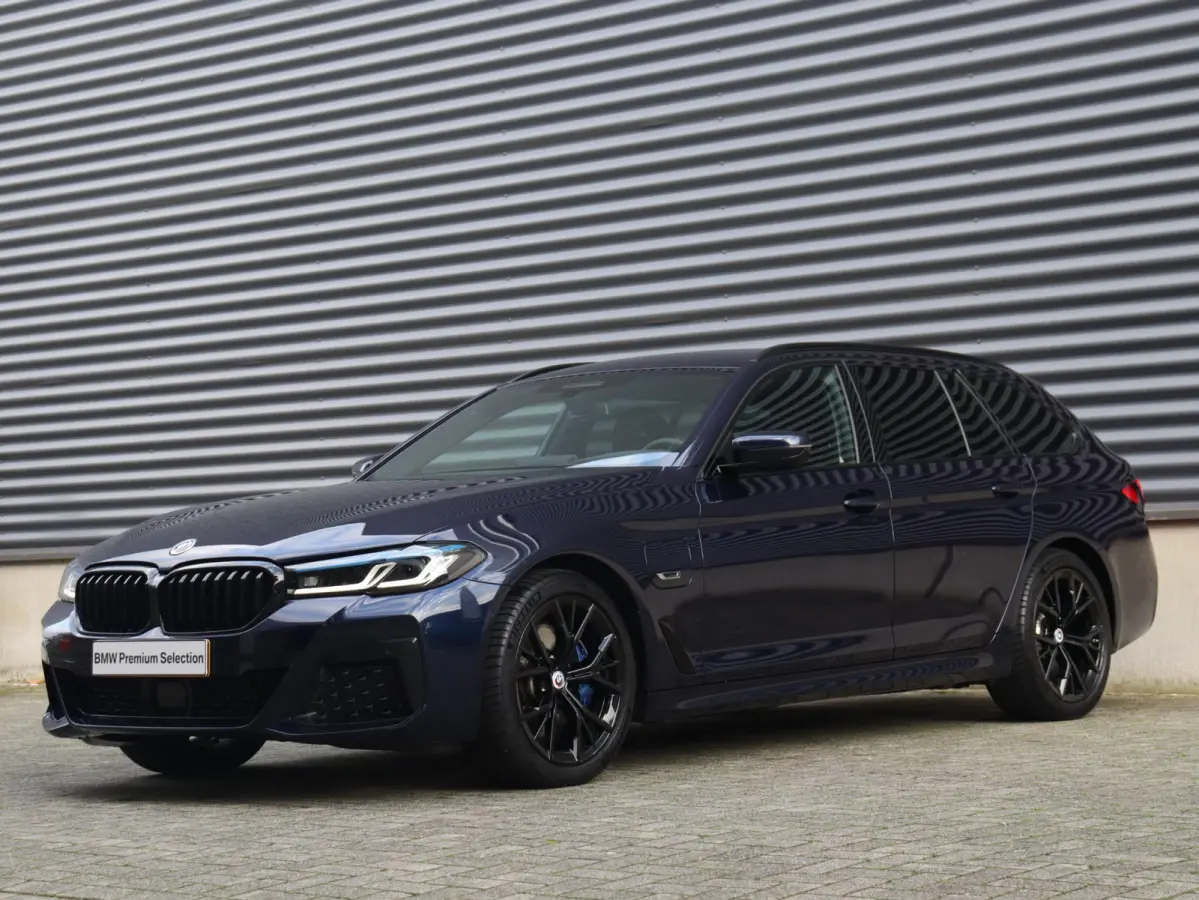 530e xDrive | M Sportpakket Pro | Head-Up | Trekhaak | Driving Assistant Prof. | Hi-Fi | Comfort Access | SoH 91% | 19'' LMV