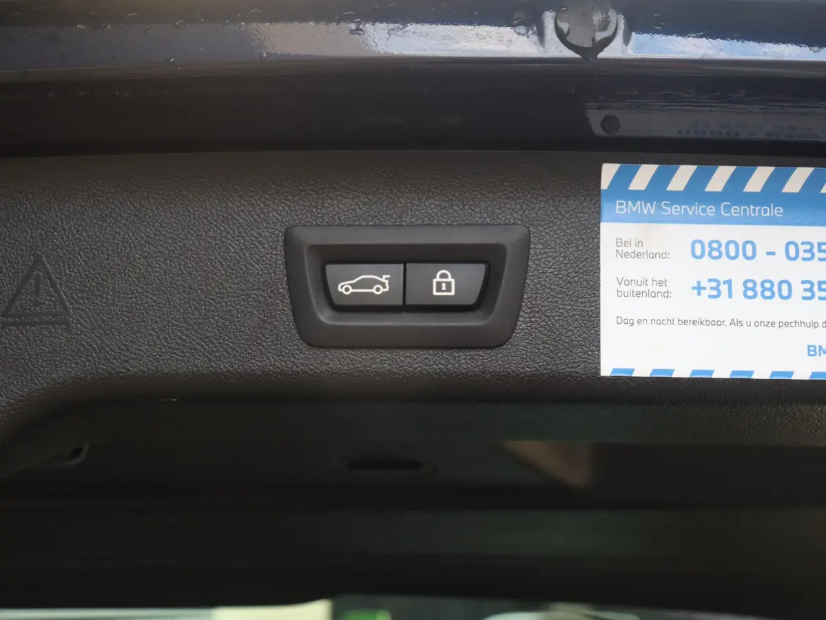 530e xDrive | M Sportpakket Pro | Head-Up | Trekhaak | Driving Assistant Prof. | Hi-Fi | Comfort Access | SoH 91% | 19'' LMV