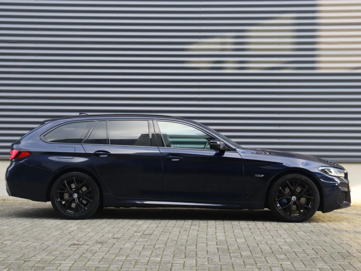530e xDrive | M Sportpakket Pro | Head-Up | Trekhaak | Driving Assistant Prof. | Hi-Fi | Comfort Access | SoH 91% | 19'' LMV