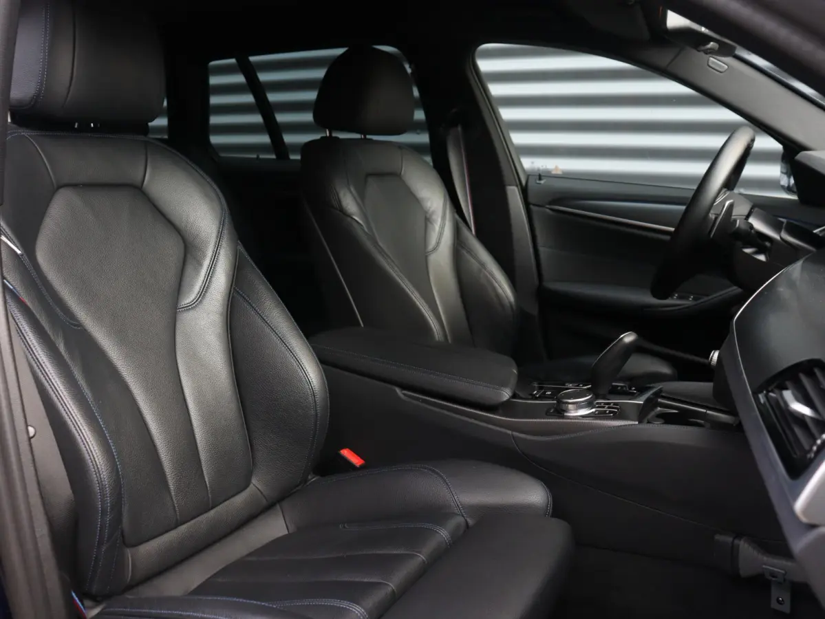 530e xDrive | M Sportpakket Pro | Head-Up | Trekhaak | Driving Assistant Prof. | Hi-Fi | Comfort Access | SoH 91% | 19'' LMV