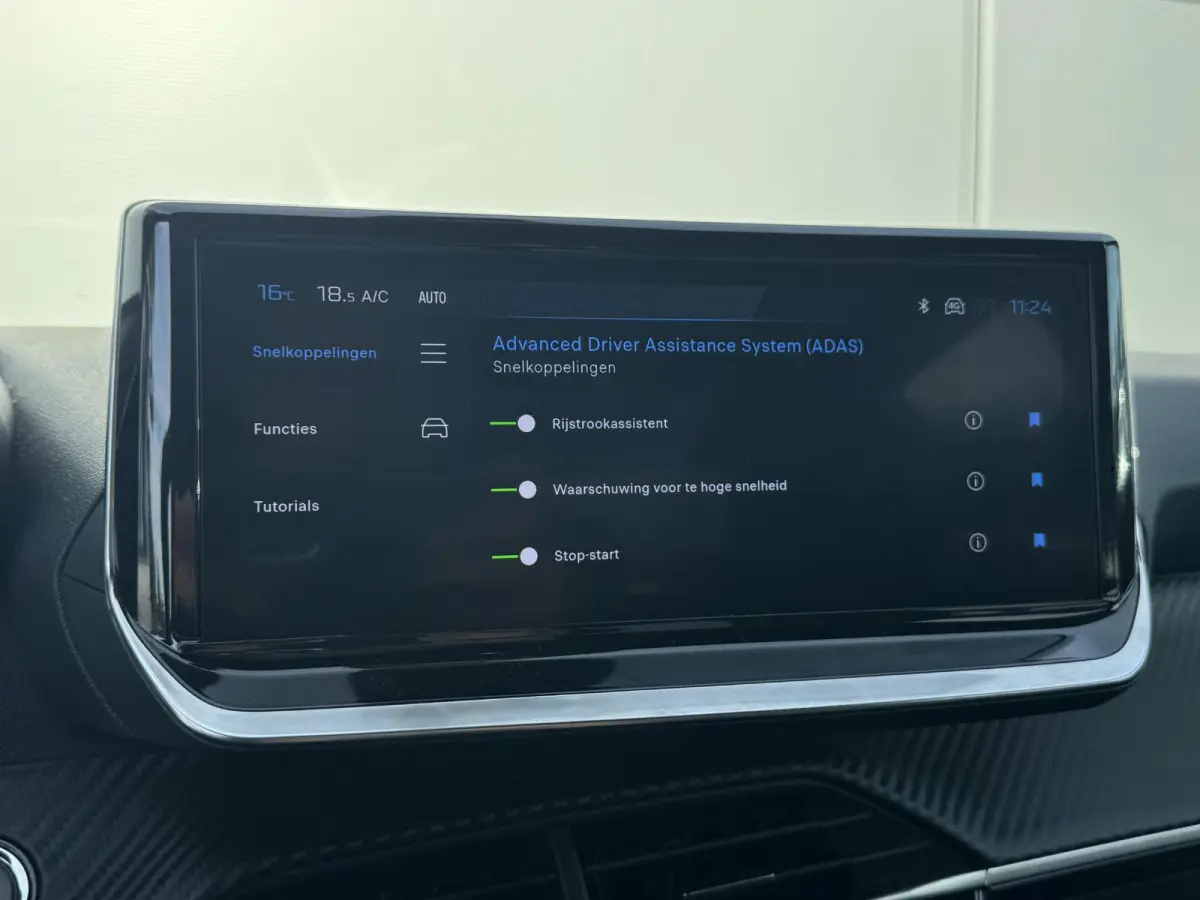 1.2 PureTech 100 Allure | Parkeerhulp | Navigatie | Cruise Control | Apple Carplay/Android Auto