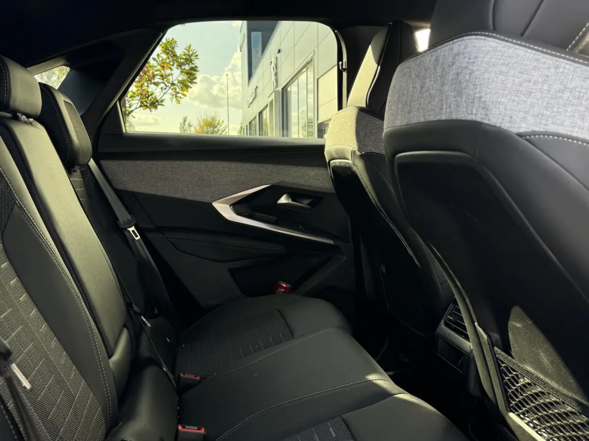 1.2 Hybrid 145 GT | Camera | Adaptieve Cruise Control | Elektrische kofferklep | Apple Carplay/Android Auto