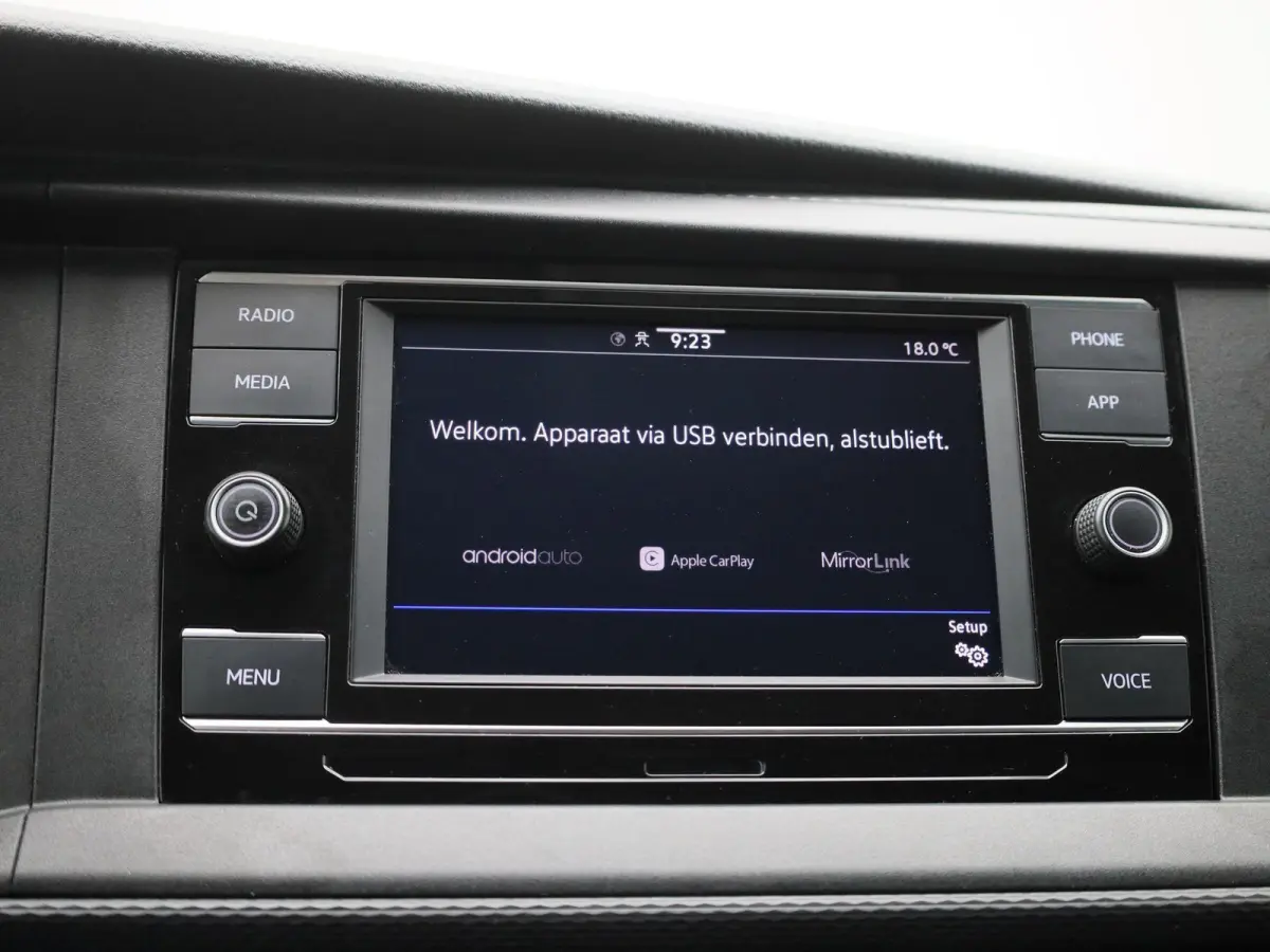 2.0 TDi 110PK | Airco | Achteruitrijcamera | DAB+ | App-Connect | Elektrisch Verstel/Verwarmbare Spiegels |