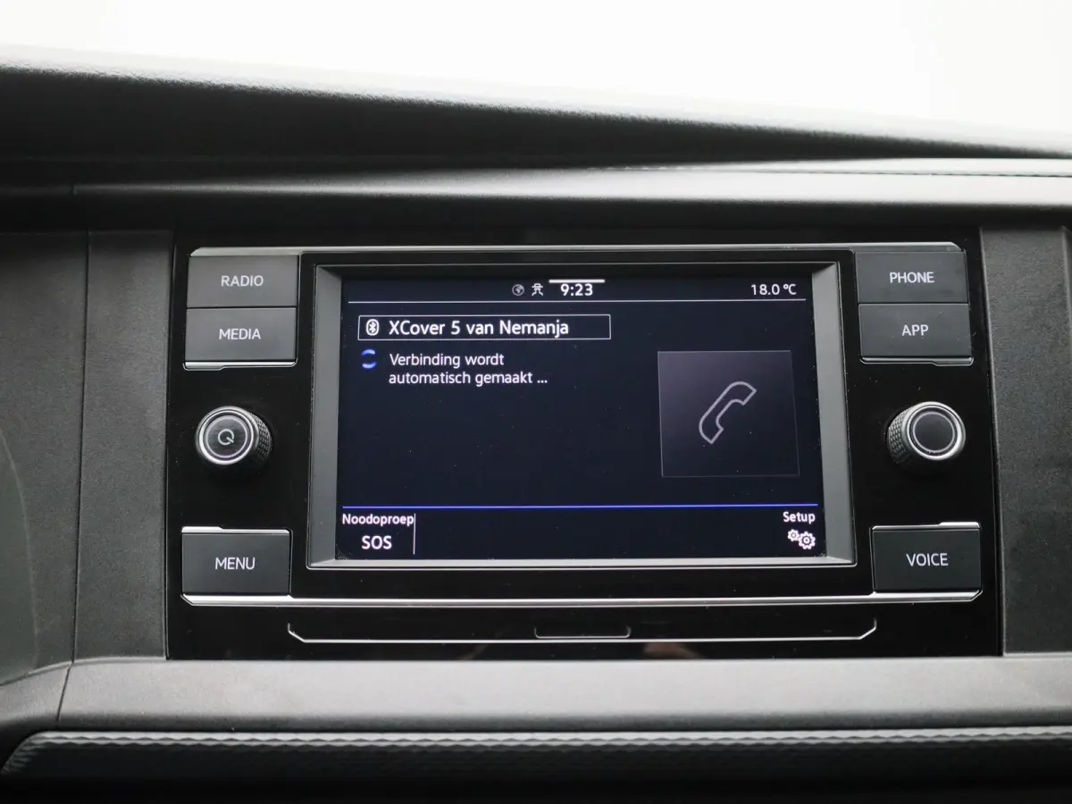 2.0 TDi 110PK | Airco | Achteruitrijcamera | DAB+ | App-Connect | Elektrisch Verstel/Verwarmbare Spiegels |