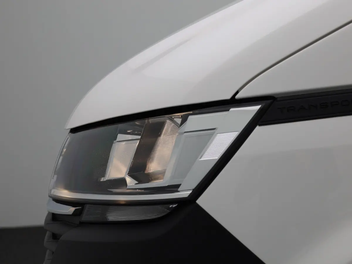 2.0 TDi 110PK | Airco | Achteruitrijcamera | DAB+ | App-Connect | Elektrisch Verstel/Verwarmbare Spiegels |