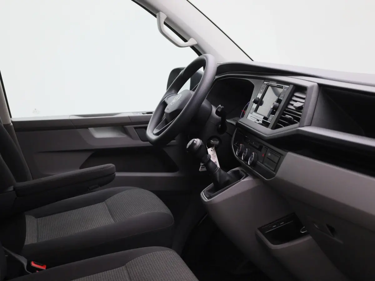 2.0 TDi 110PK | Airco | Achteruitrijcamera | DAB+ | App-Connect | Elektrisch Verstel/Verwarmbare Spiegels |