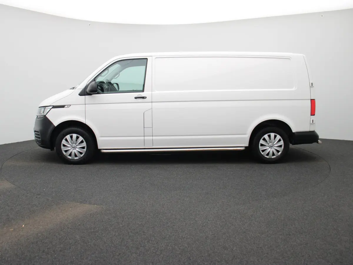 2.0 TDi 110PK | Airco | Achteruitrijcamera | DAB+ | App-Connect | Elektrisch Verstel/Verwarmbare Spiegels |