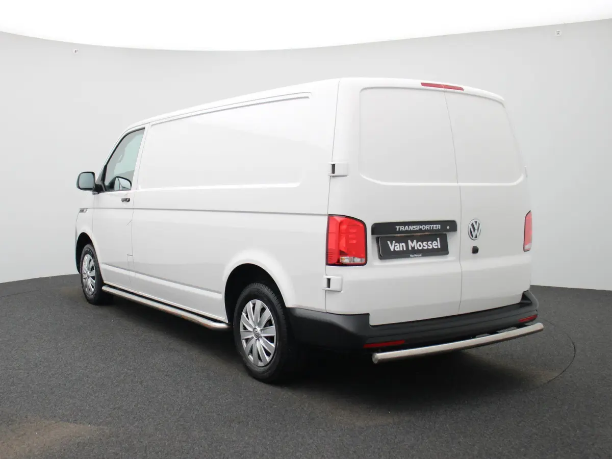 2.0 TDi 110PK | Airco | Achteruitrijcamera | DAB+ | App-Connect | Elektrisch Verstel/Verwarmbare Spiegels |