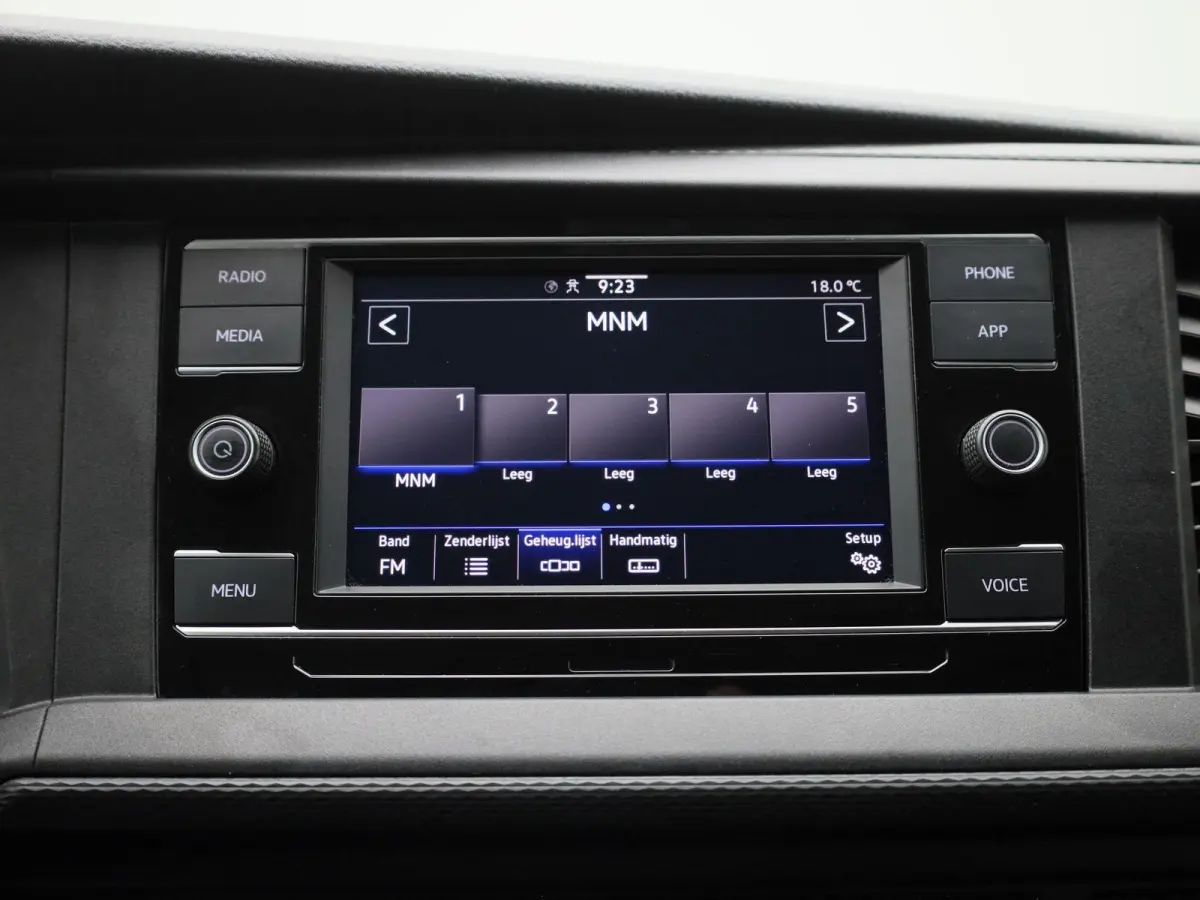 2.0 TDi 110PK | Airco | Achteruitrijcamera | DAB+ | App-Connect | Elektrisch Verstel/Verwarmbare Spiegels |