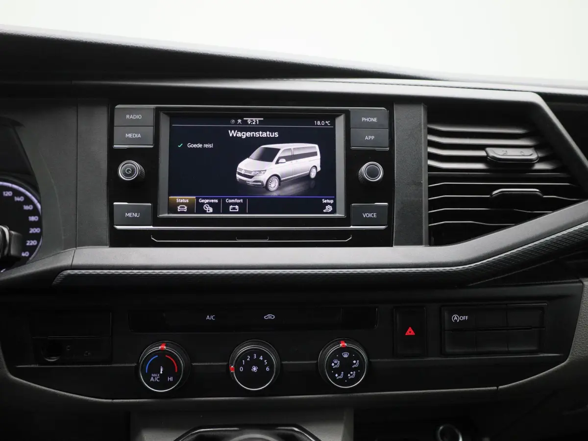 2.0 TDi 110PK | Airco | Achteruitrijcamera | DAB+ | App-Connect | Elektrisch Verstel/Verwarmbare Spiegels |