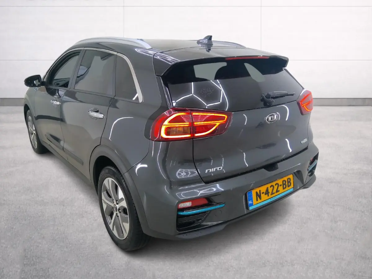 DynamicPlusLine 64 kWh | SOH 100% | 3 Fase laden | Schuif/kanteldak | Half Leder | Andriod Auto | Apple carplay | Navigatie