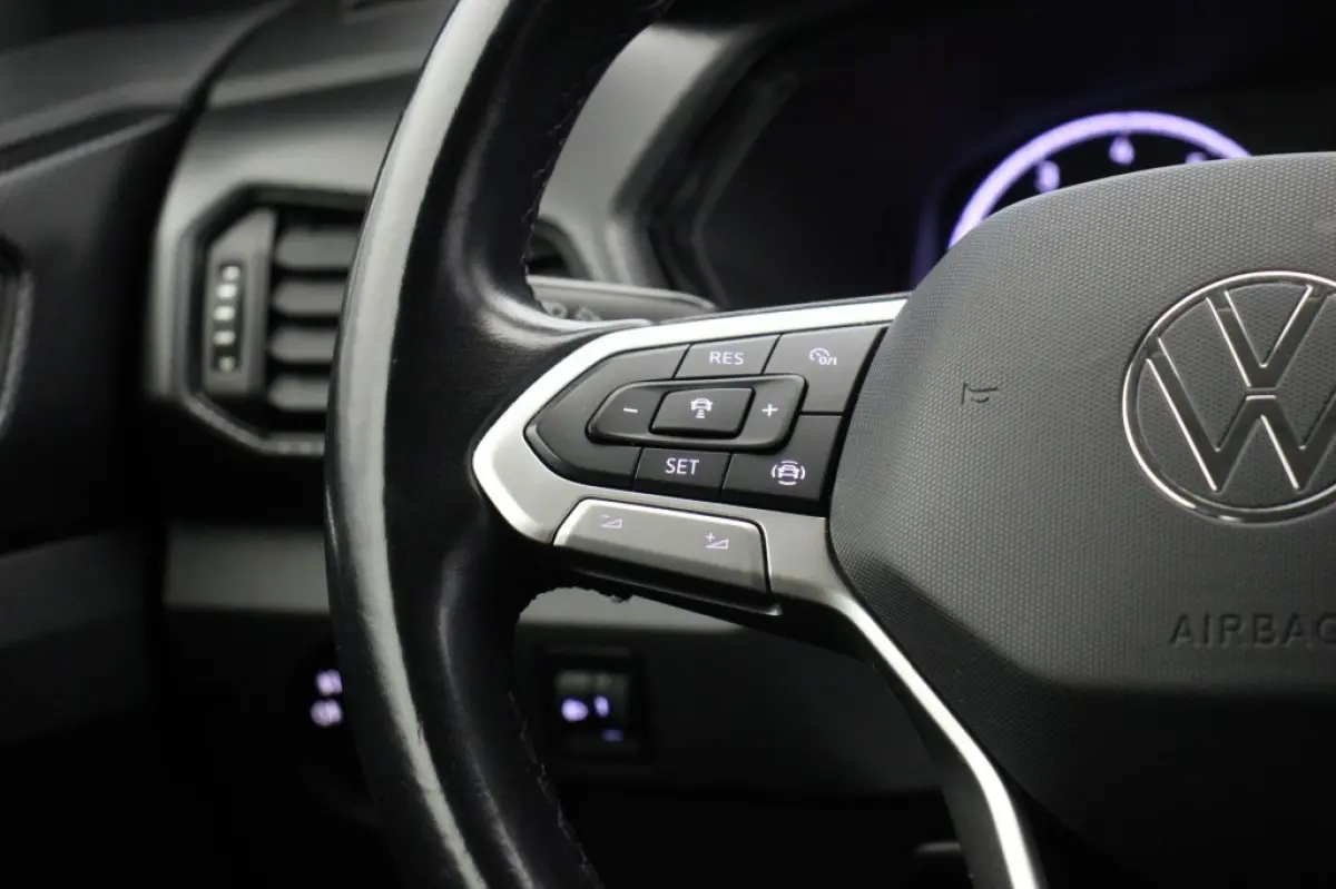 1.0 TSI Life - Carplay, Adapt. Cruise, Navi, PDC