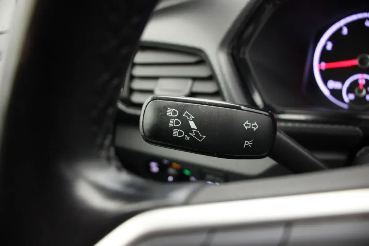 1.0 TSI Life - Carplay, Adapt. Cruise, Navi, PDC