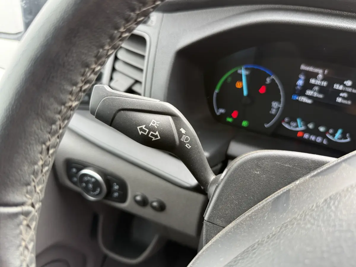 Transit Custom 340 1.0 PHEV 120PK *ELEKTRO MOTOR KAPOT*