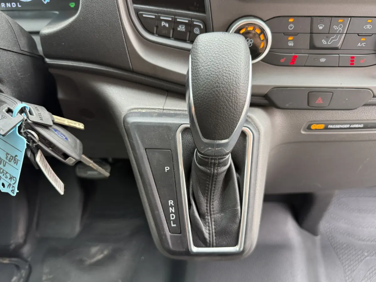 Transit Custom 340 1.0 PHEV 120PK *ELEKTRO MOTOR KAPOT*