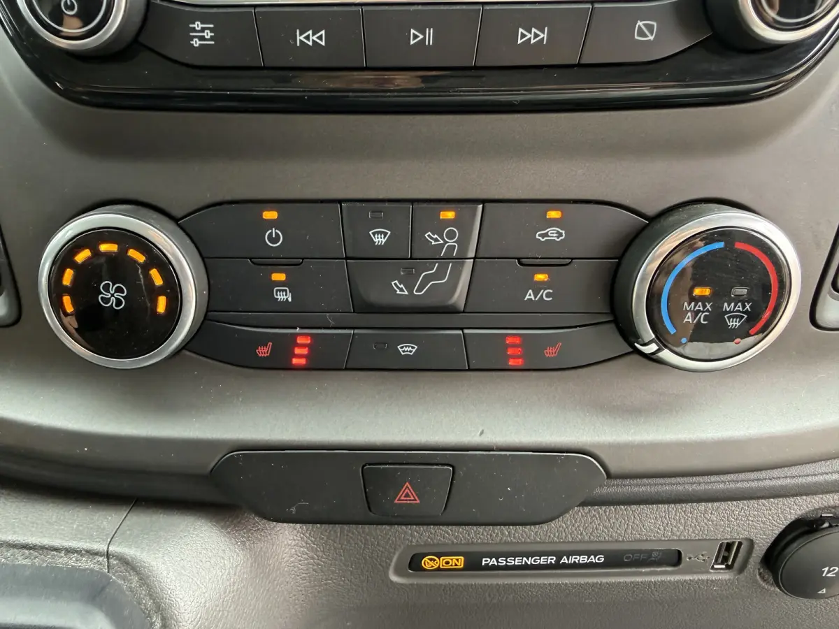 Transit Custom 340 1.0 PHEV 120PK *ELEKTRO MOTOR KAPOT*