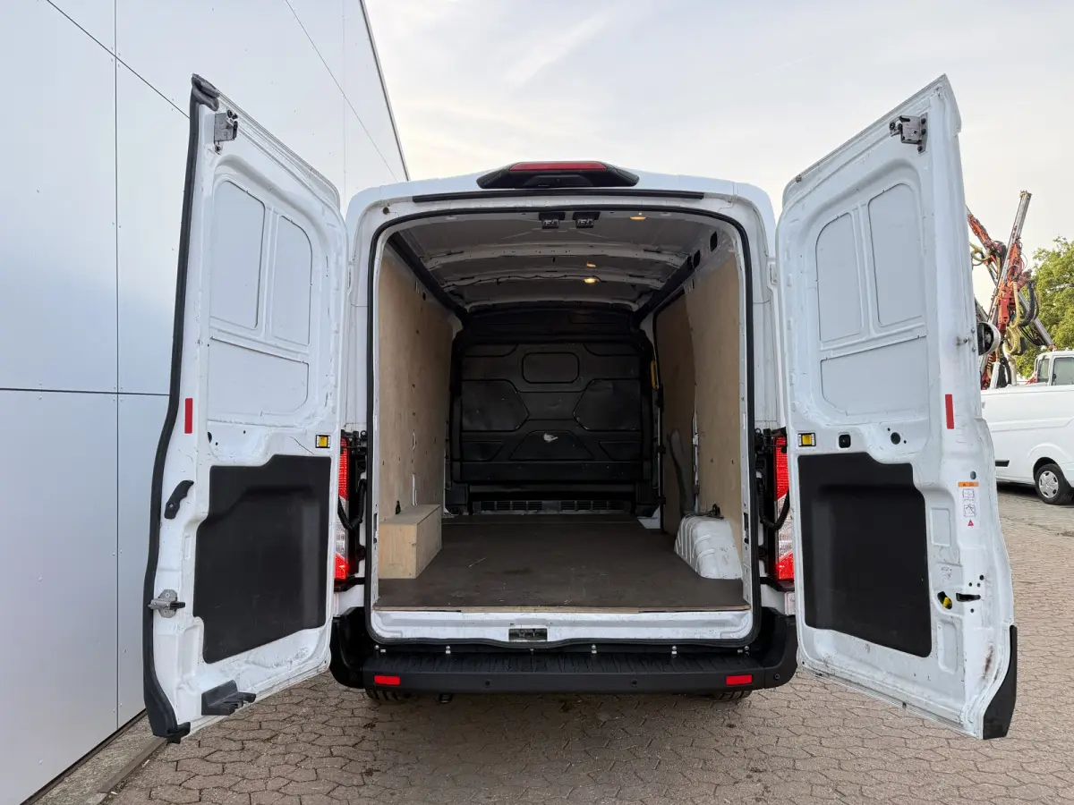 e-Transit 68kWh 184PK