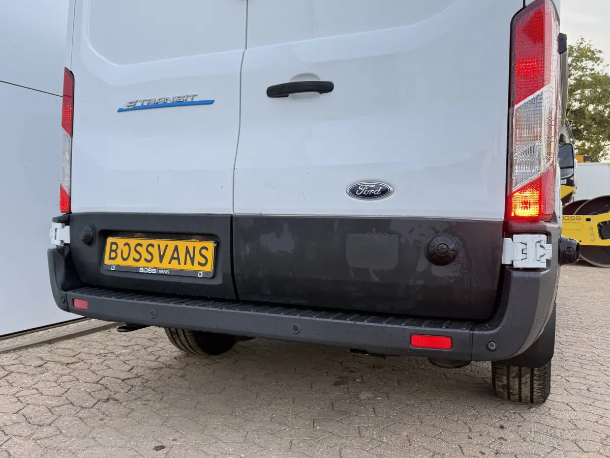 e-Transit 68kWh 184PK