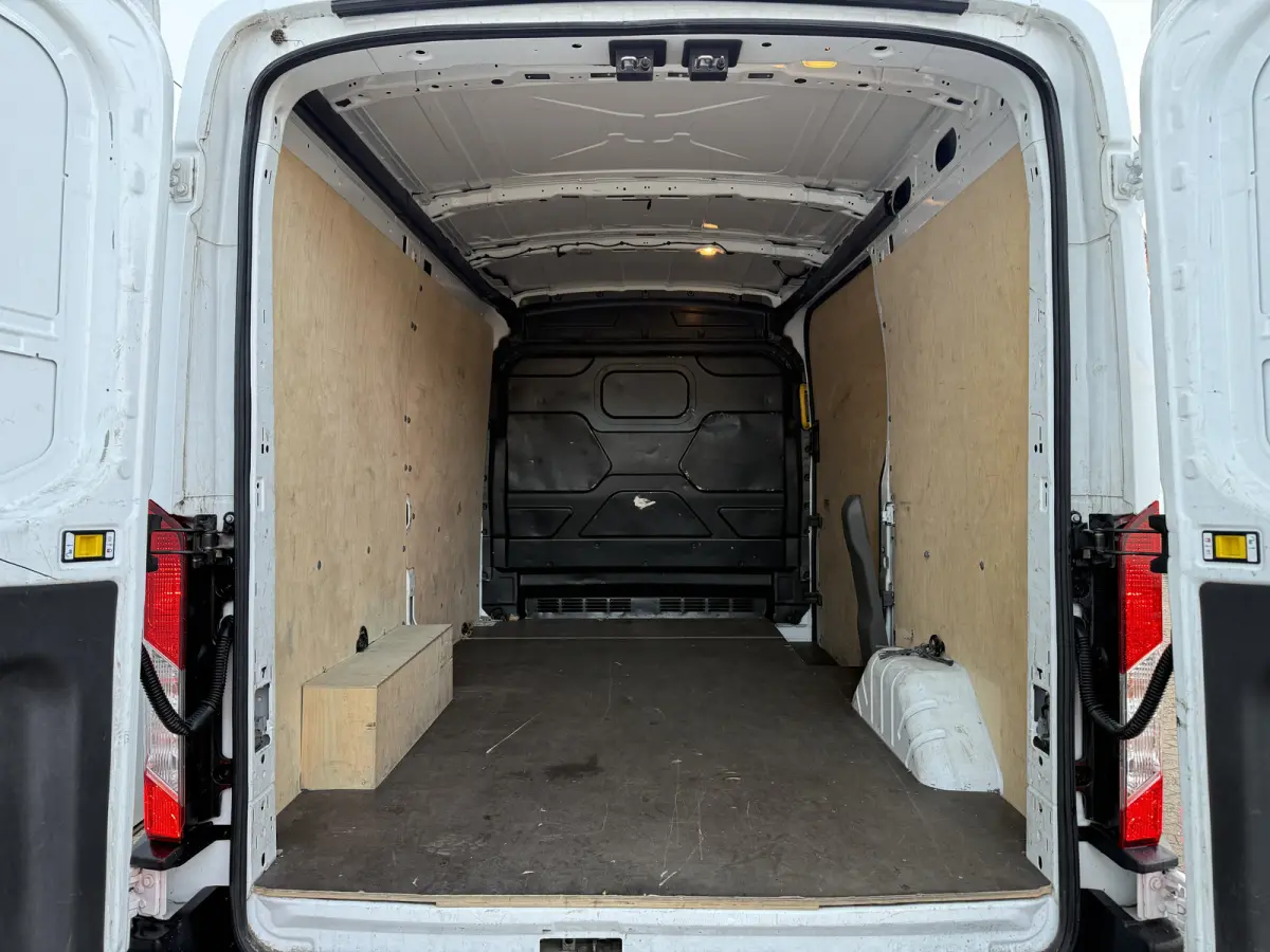 e-Transit 68kWh 184PK