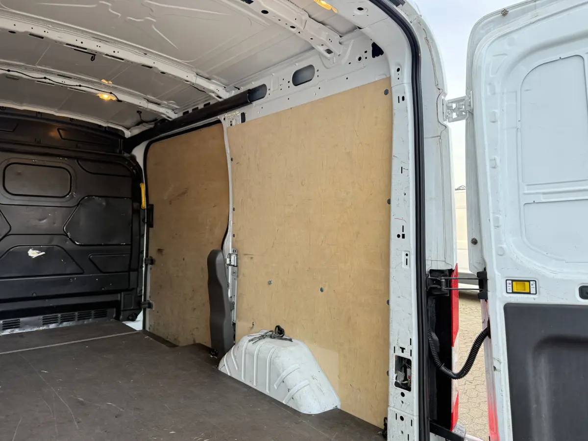 e-Transit 68kWh 184PK