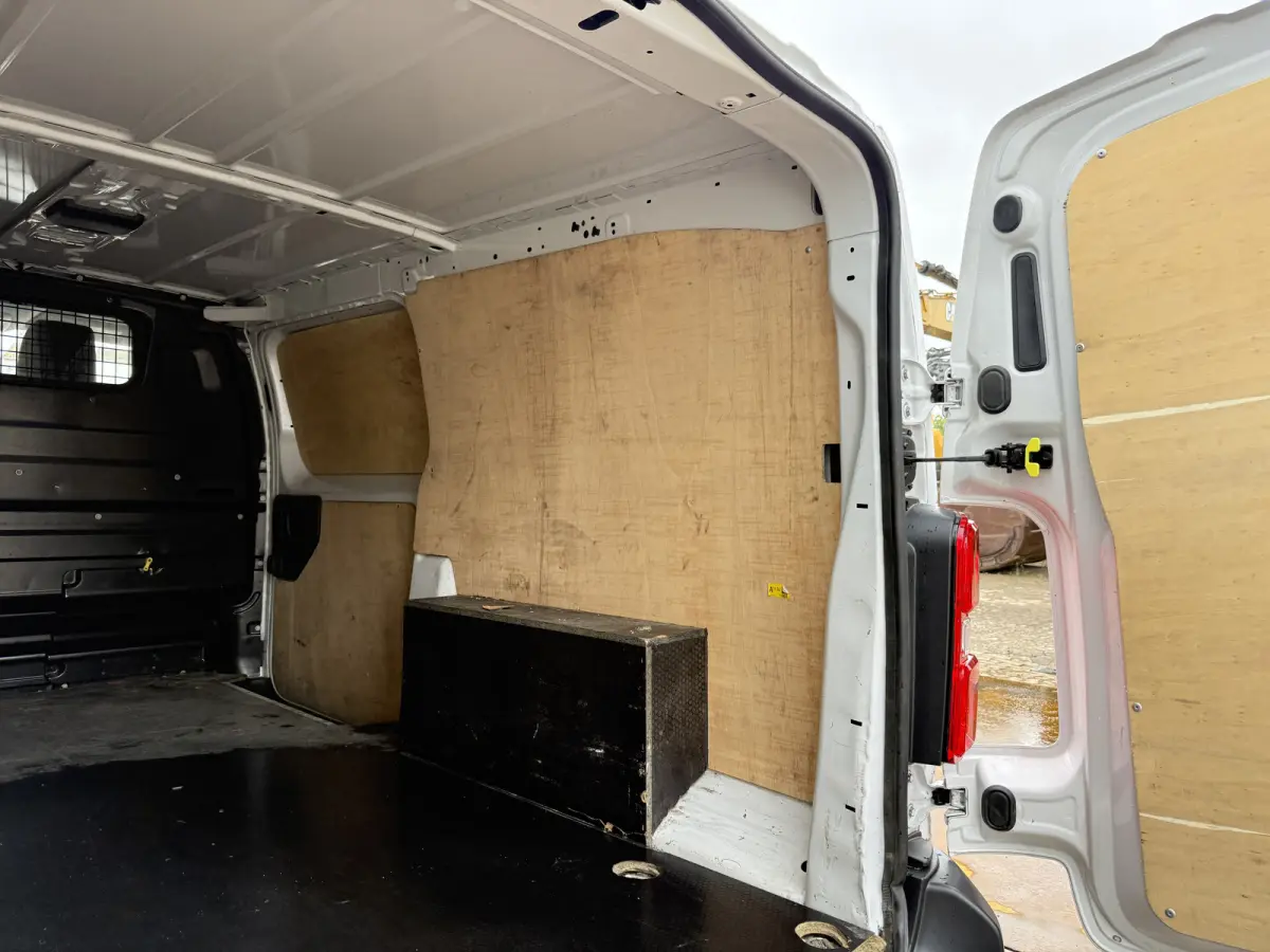 ProAce 75kWh 136PK