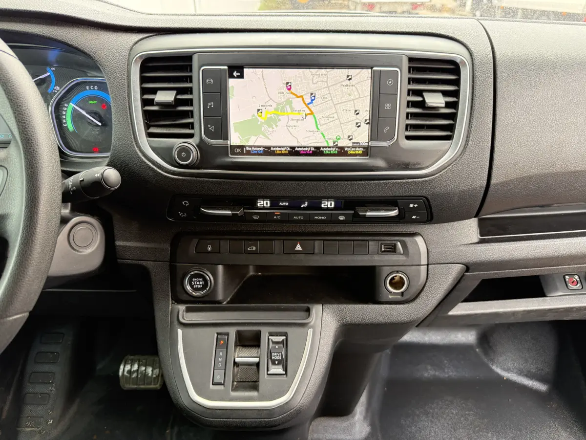 ProAce 75kWh 136PK