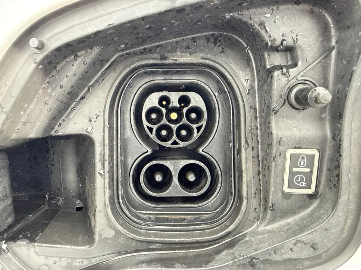ProAce 75kWh 136PK