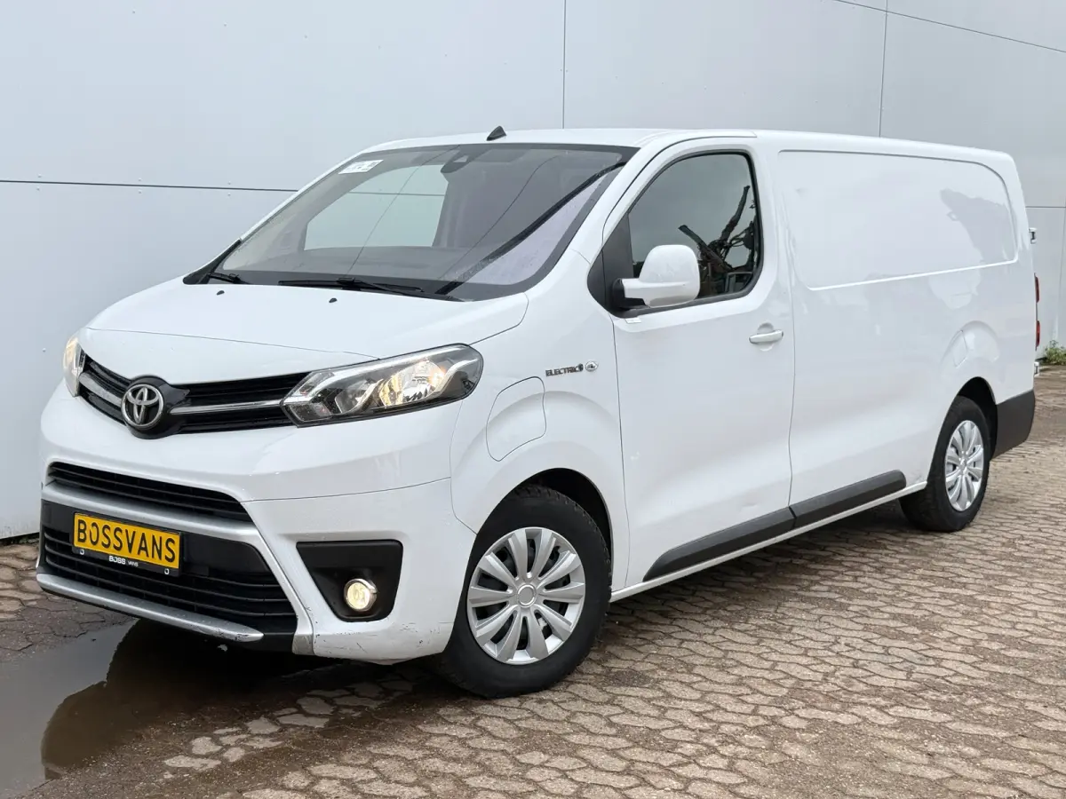 ProAce 75kWh 136PK