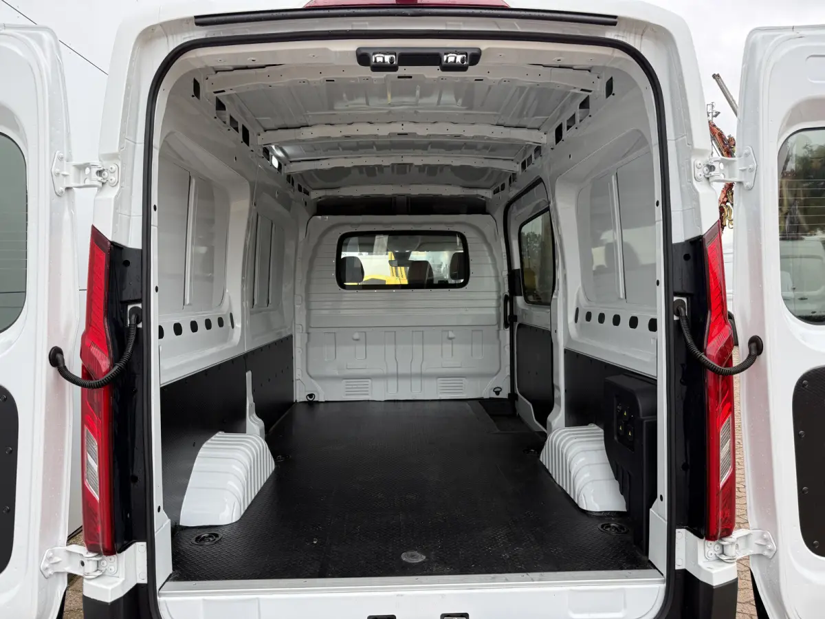 eDeliver 9 77kWh 204PK