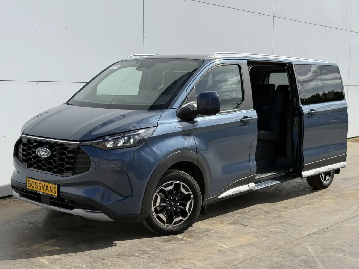 Tourneo Custom 233PK PHEV