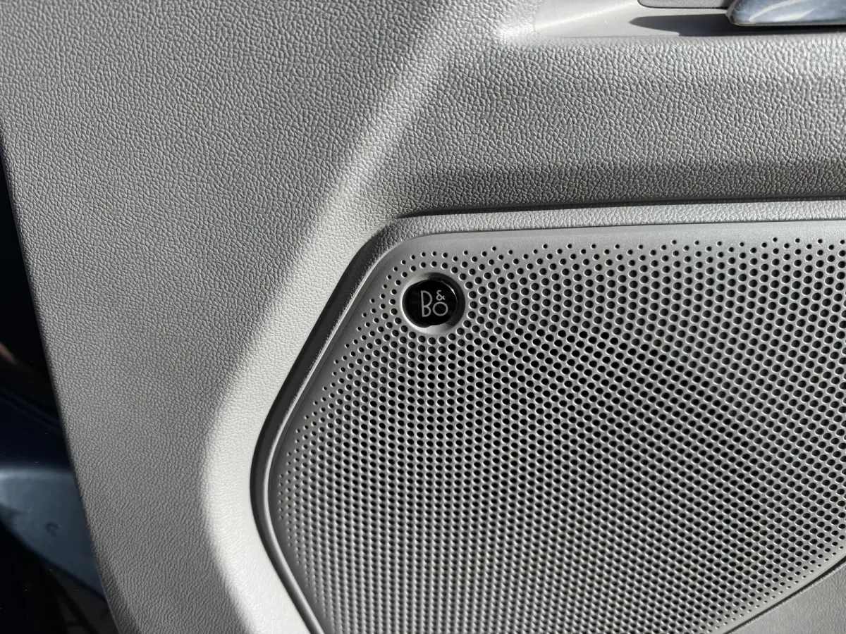 Tourneo Custom 233PK PHEV