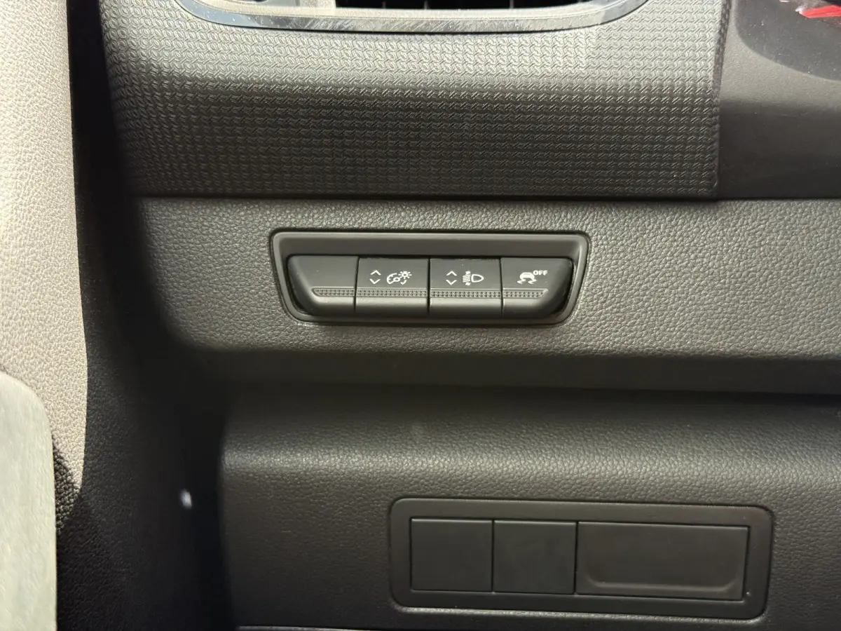 1.3 130PK **Benzine** L1H1 LED Airco Carkit Bluetooth