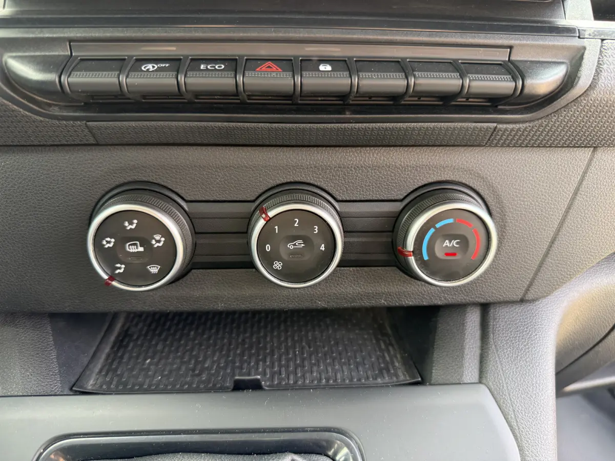 1.3 130PK **Benzine** L1H1 LED Airco Carkit Bluetooth