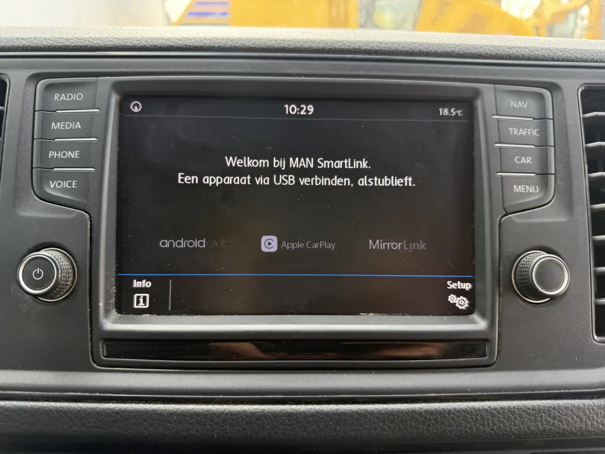 3.140 2.0 TDI Automaat Open Laadbak Kist Dubbele cabine 6-persoons Airco Trekhaak Navigatie Carplay Pritische Pickup Open Box