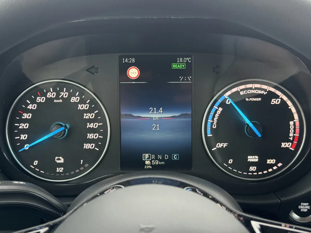 Pro 51kWh 122PK Elektrisch 300km WLTP 75KW Snelladen Climate Control THERMOTRONIC Control Carplay Camera Parkeersensoren Achter