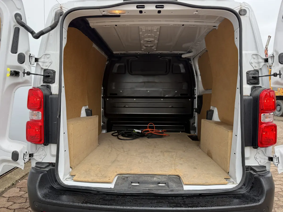 e-Scudo 50 kWh 136PK