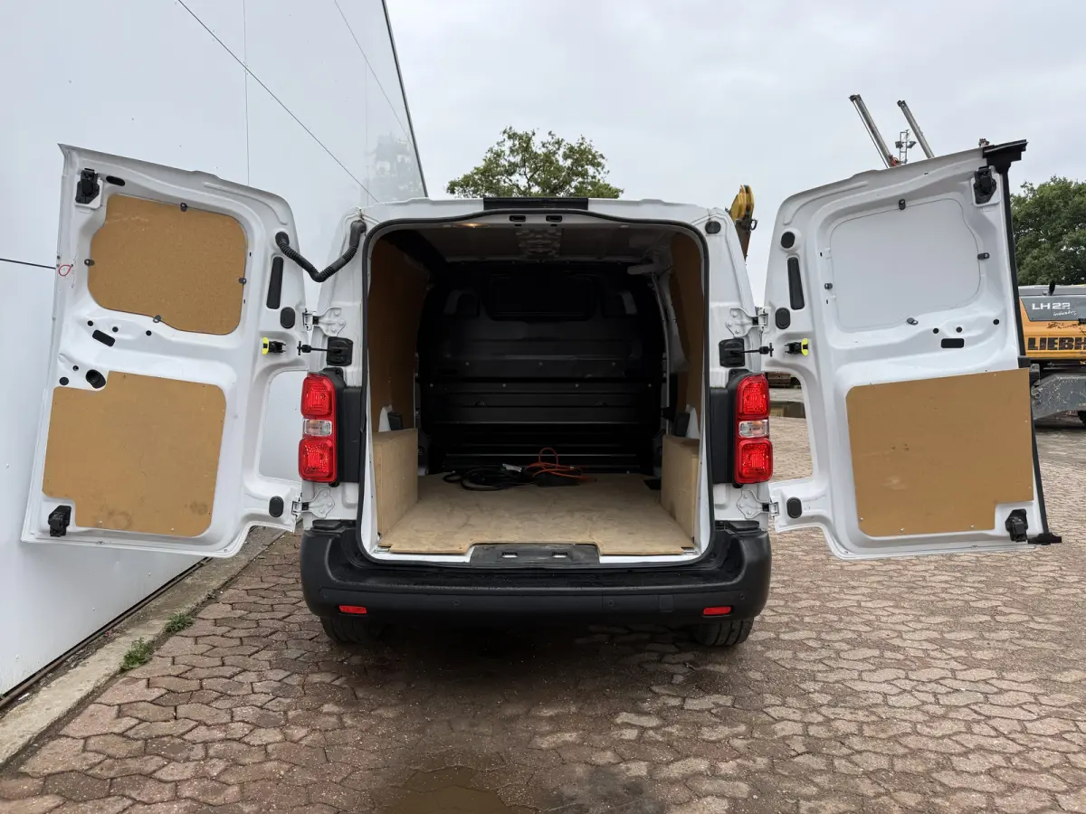 e-Scudo 50 kWh 136PK