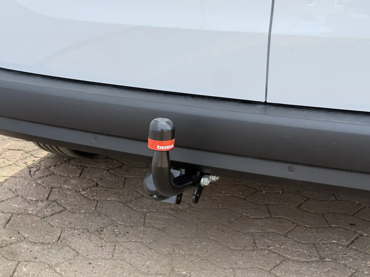 Pro 51kWh 122PK Nieuw! L1 Elektrisch 300km WLTP Trekhaak 75KW Snelladen Climate Control Cruise Control Carplay Camera Parkeersensoren Achter