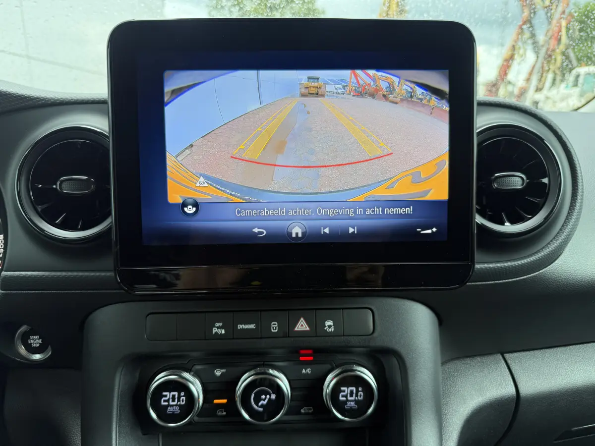 Pro 51kWh 122PK Nieuw! L1 Elektrisch 300km WLTP 75KW Snelladen Climate Control Cruise Control Carplay Camera Parkeersensoren Achter