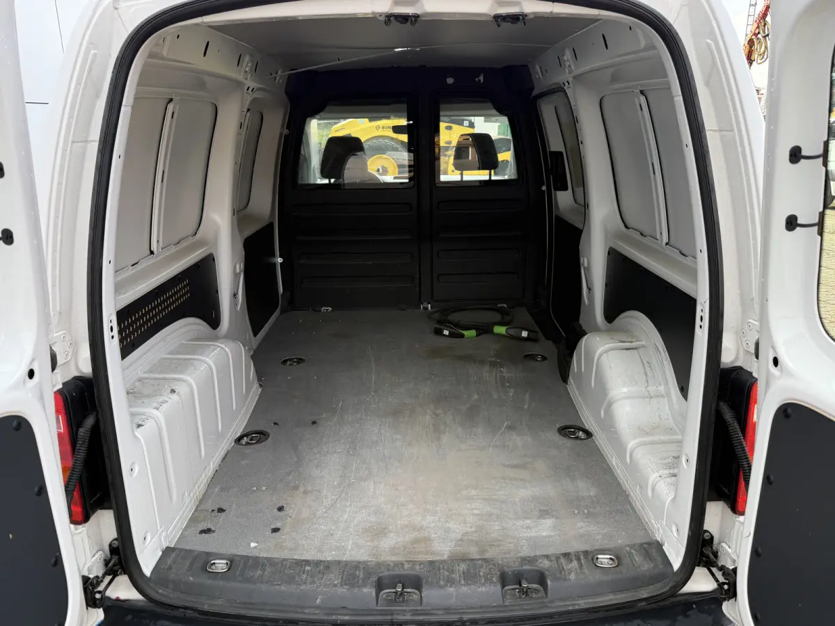 e-Caddy 37kWh 113PK L2 Elektrisch ABT Maxi 37,3kWh 159km WLTP LED Snelladen Trekhaak Airco Carplay Parkeersensoren Achter