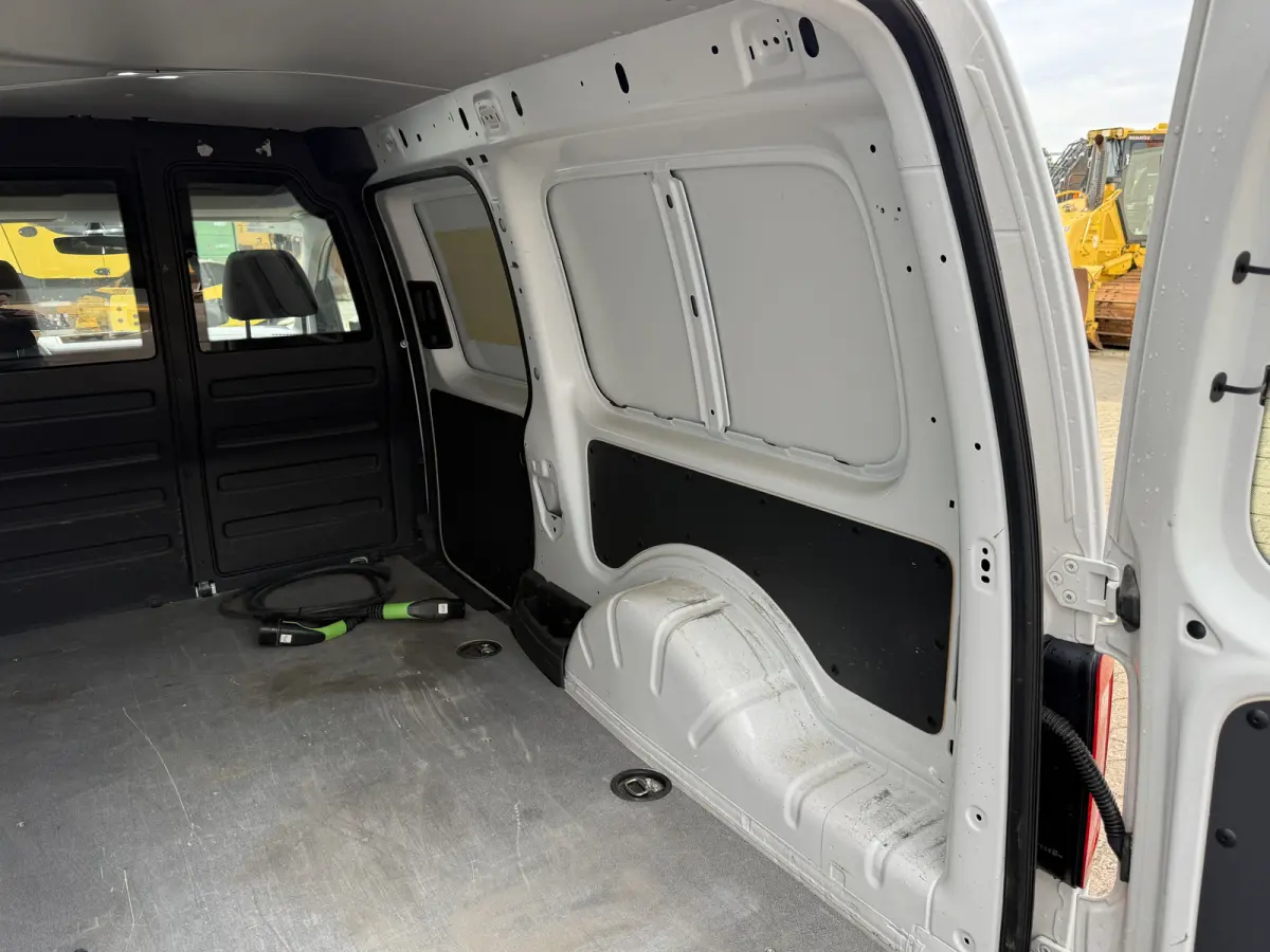 e-Caddy 37kWh 113PK L2 Elektrisch ABT Maxi 37,3kWh 159km WLTP LED Snelladen Trekhaak Airco Carplay Parkeersensoren Achter