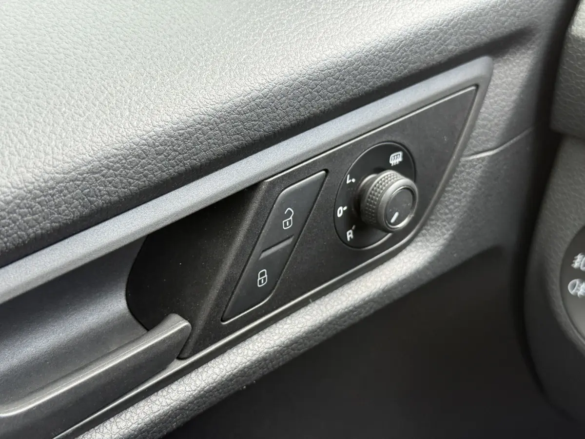 e-Caddy 37kWh 113PK L2 Elektrisch ABT Maxi 37,3kWh 159km WLTP LED Snelladen Trekhaak Airco Carplay Parkeersensoren Achter