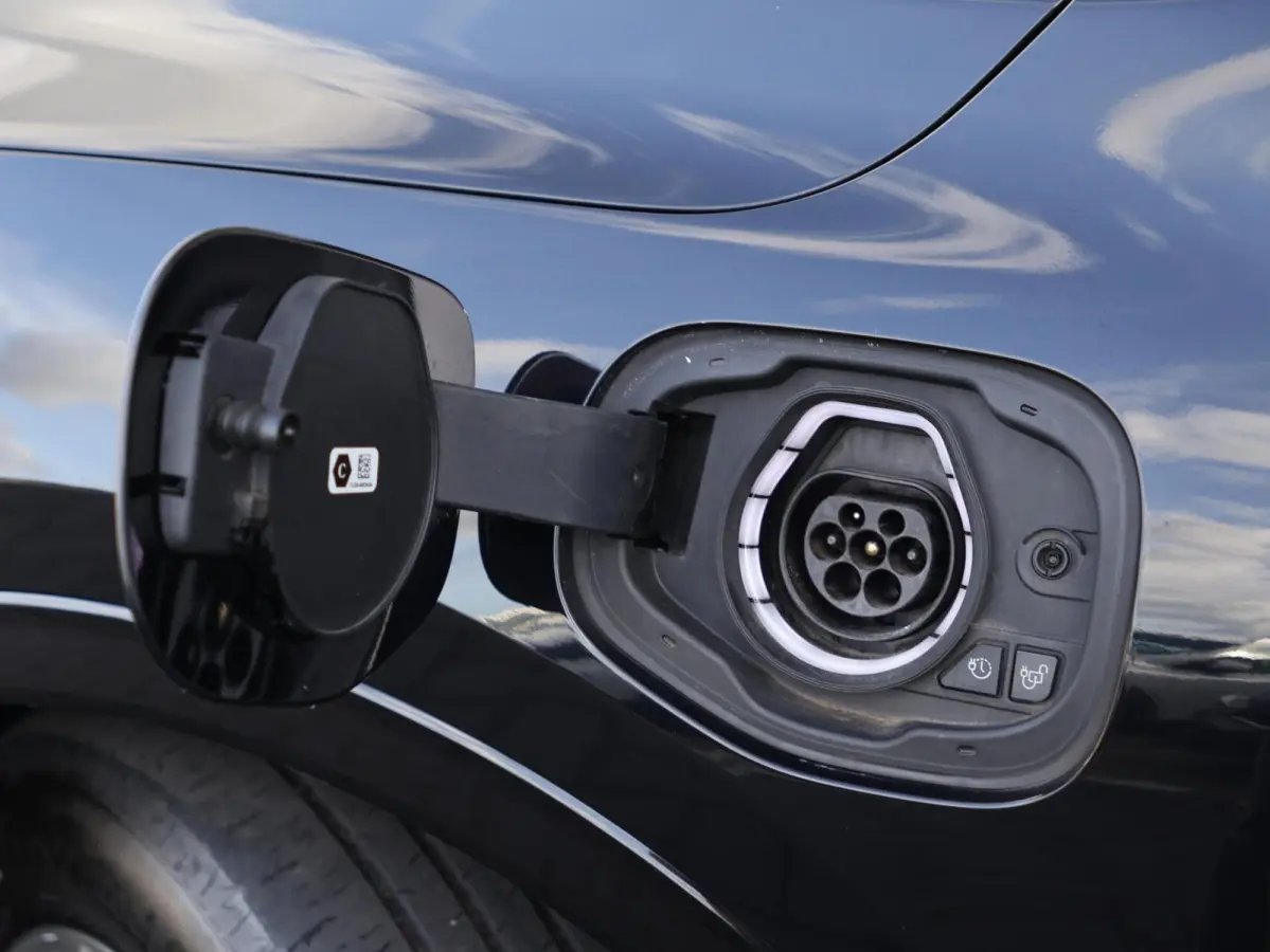 2.5 PHEV Vignale | trekhaak | Panoramadak| SOH 87%