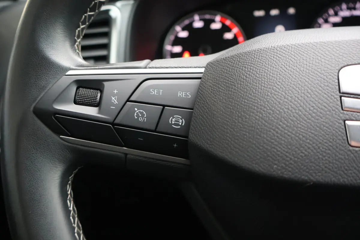 1.5 TSI 150pk Style Business Intense | Camera | Cruise Control | Carplay | PDC | Navigatie | LED Verlichting