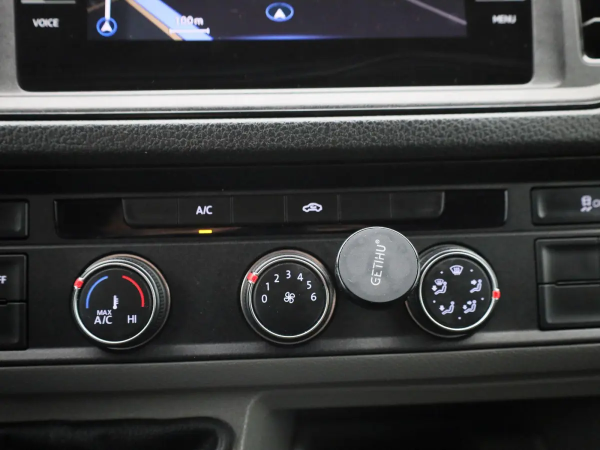 2.0 TDI L3H2 140PK | Airco | Navigatie | Achteruitrijcamera | Parkeersensoren Voor + Achter | Cruise Control | Multifunctioneel Stuurwiel | DAB+ | Appe-Connect | Voorruit Verwarming |