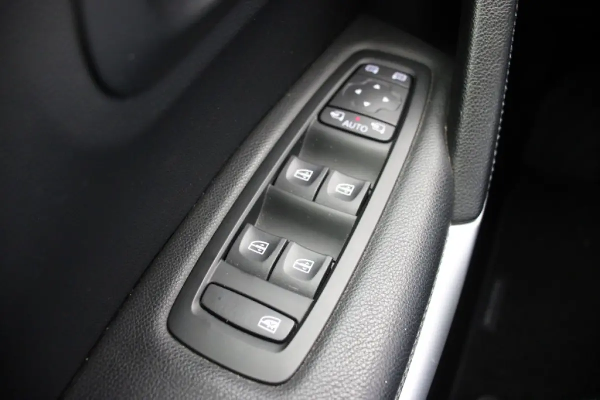 1.3 TCe Intens Automaat - Carplay, Camera, Clima, , Half Leer, Blind Spot, Trekhaak